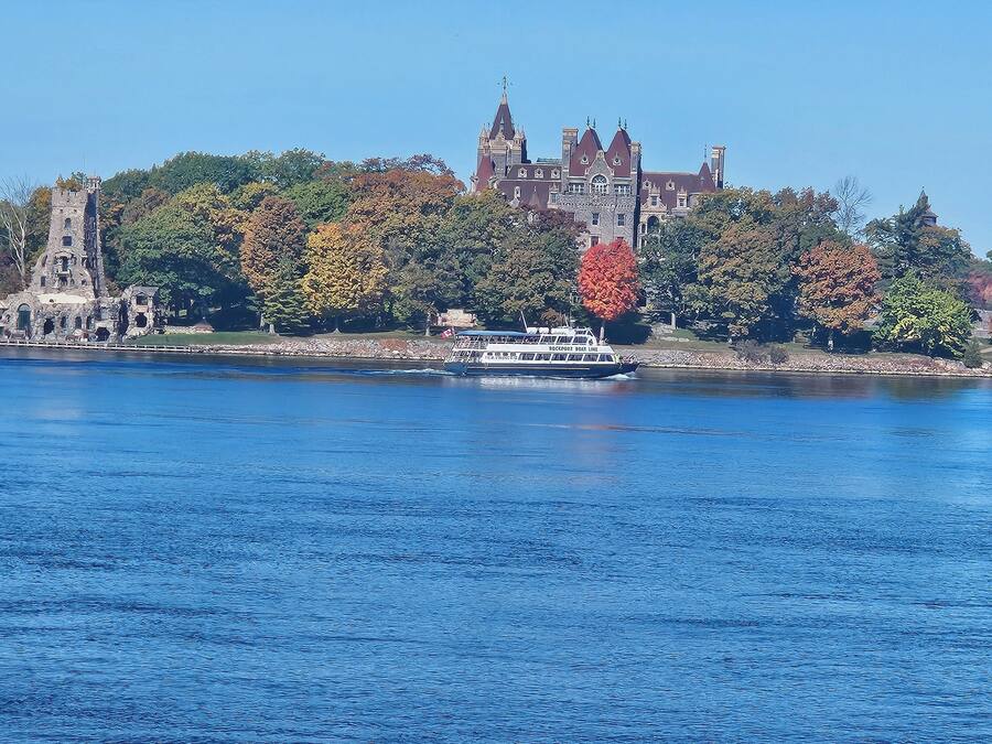 Two Queen Riverfront Castleview in Upper Harbor | Premium bedding, down comforters, pillowtop beds, blackout drapes