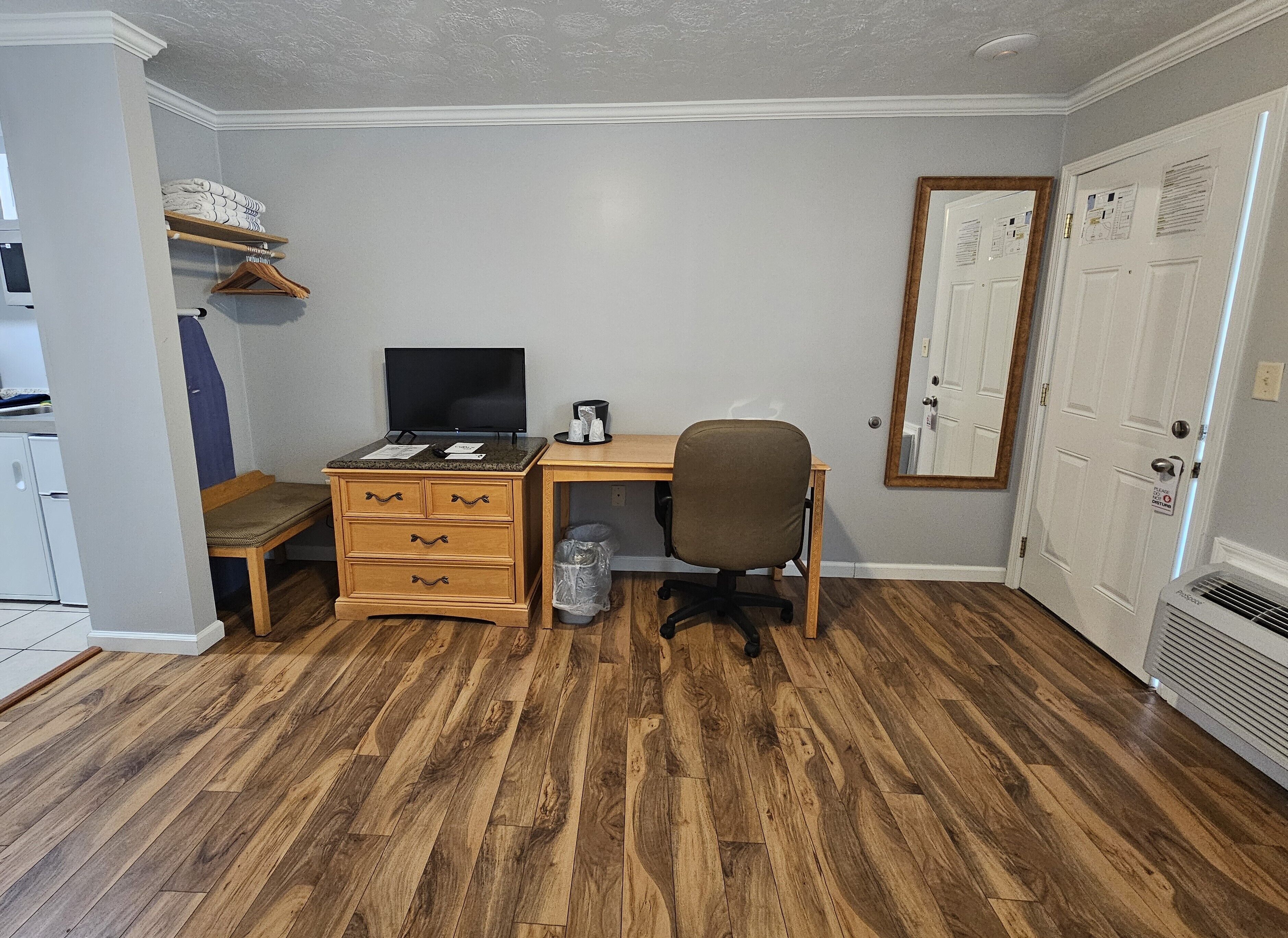 2 double beds with kitchenette, poolside | living area | 32-inch flat-screen tv with cable channels, tv