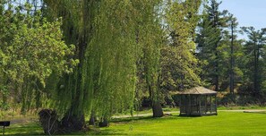 Property grounds - Capt.'s Inn & Suites (Alexandria Bay)