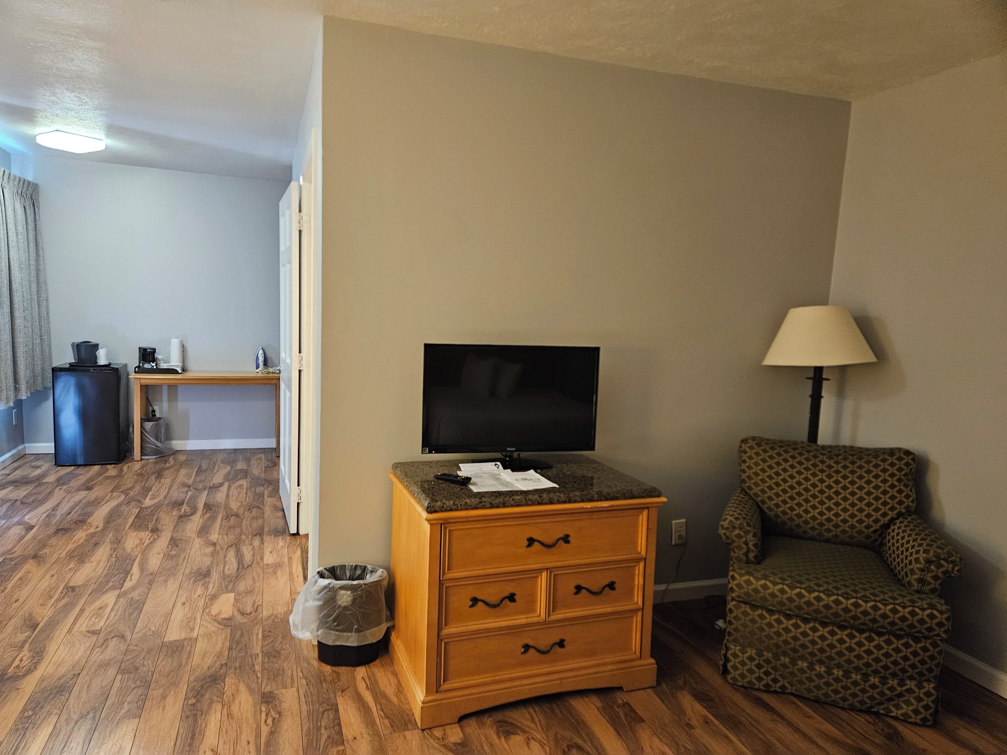 2 double beds, accessible, creek view | 1 bedroom, premium bedding, laptop workspace, free wifi