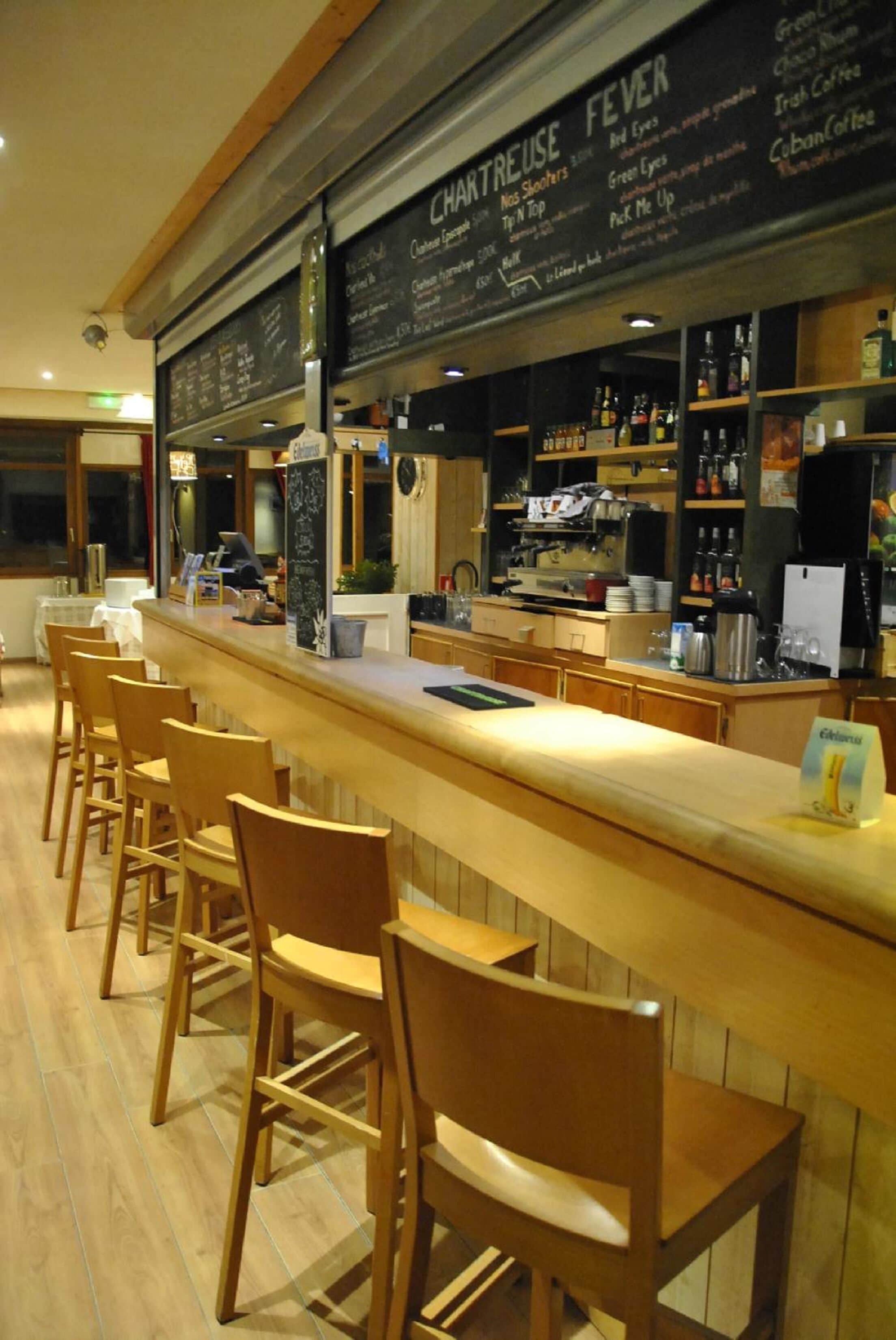 Bar (in der Unterkunft)