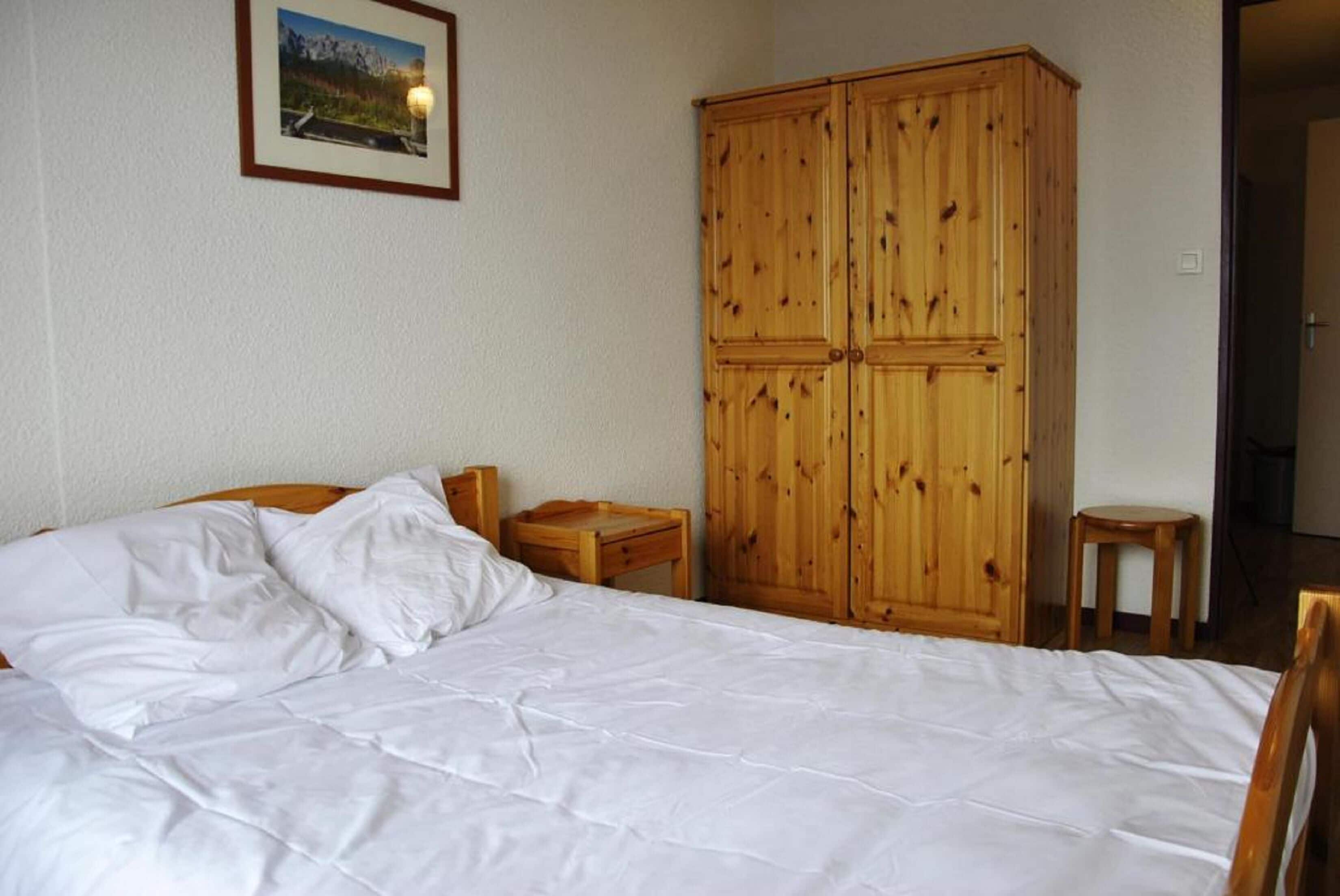 apartment, 2 bedrooms | bed sheets