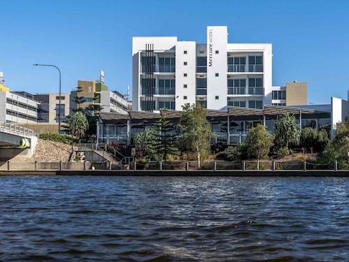 Mercure Sunshine Coast Kawana Waters