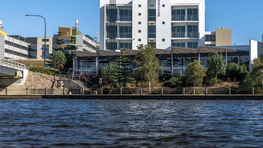 Mercure Sunshine Coast Kawana Waters