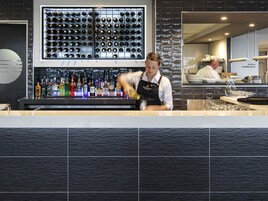 Bar (en la propiedad)