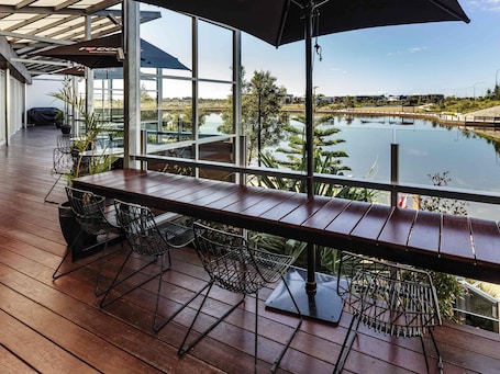 Restaurante. Mercure Sunshine Coast Kawana Waters