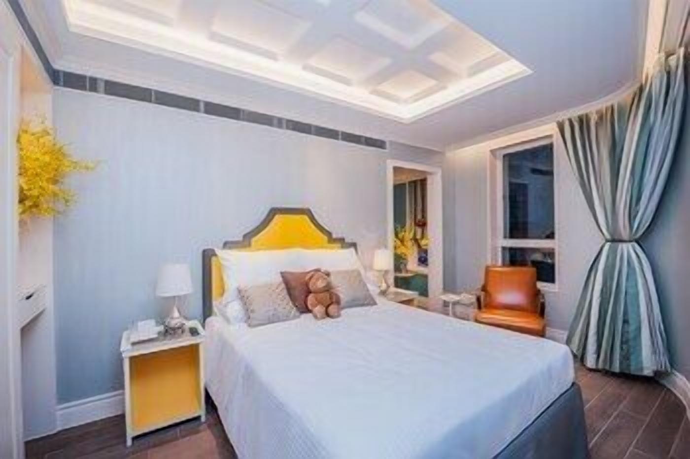 1 soverom, minibar, safe på rommet og skrivebord