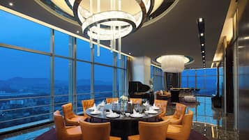 Suite (Rock Star) | Private kitchen