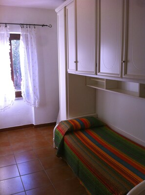 Gazdaságos apartman, 2 hálószobával | Vasaló/vasalódeszka és gyerekágy/csecsemőágy (felár ellenében)