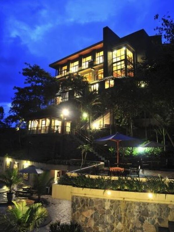 Front of property - evening/night - SanGria Resort & Spa (Lembang)
