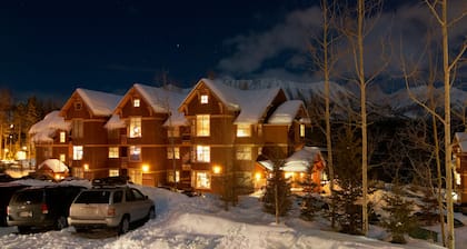 Timberline Lodges by Fernie Lodging Co