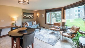 Timberline Lodges Spruce #211 | Living area