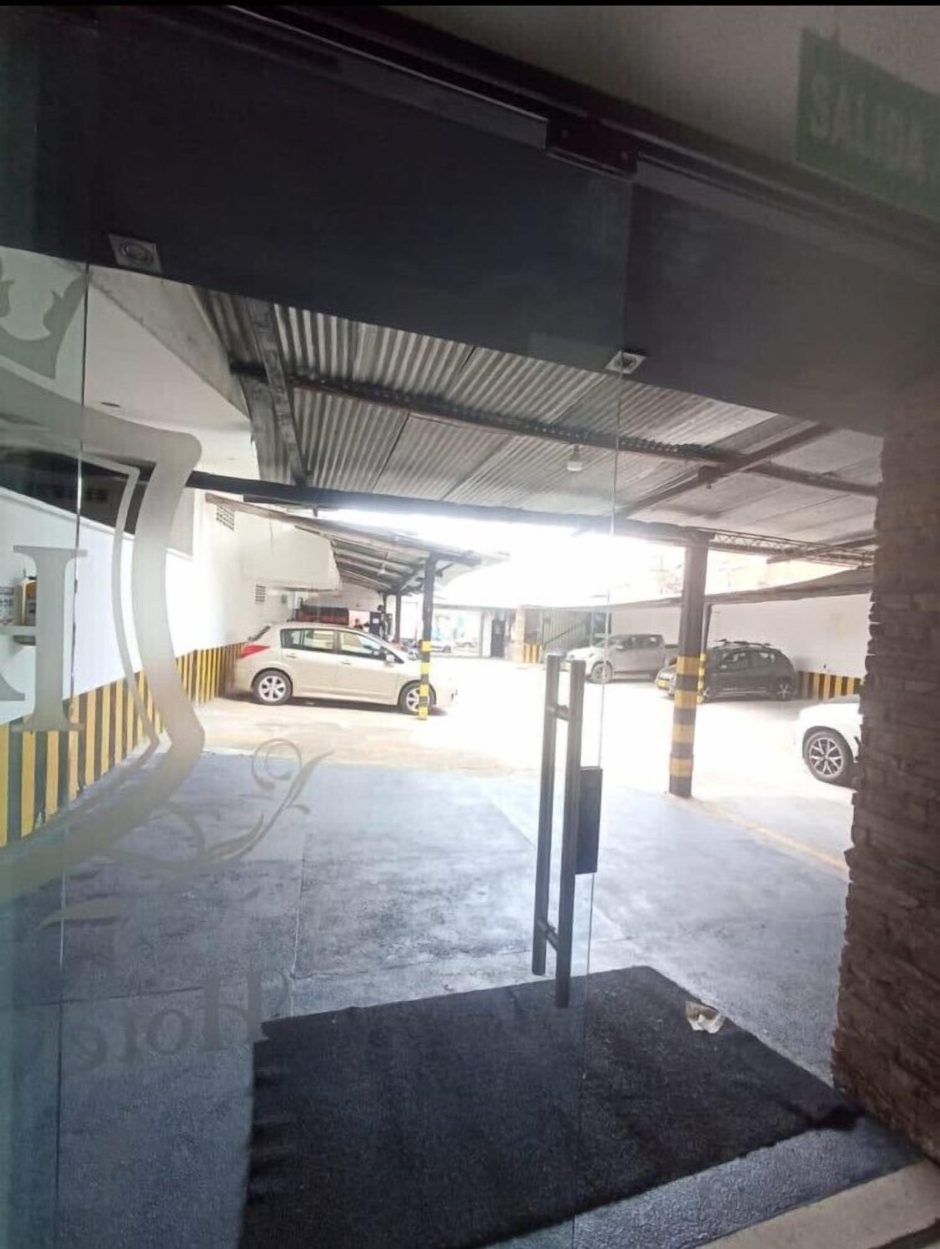 free self-parking, free valet parking