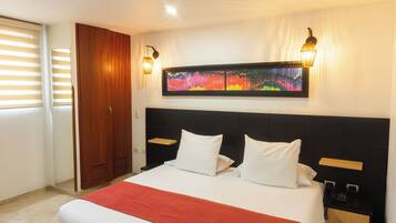 Superior Double Room (Air conditioning) | Premium bedding, minibar, blackout drapes, soundproofing