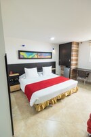 Superior Double Room (Air conditioning) | Premium bedding, minibar, blackout drapes, soundproofing