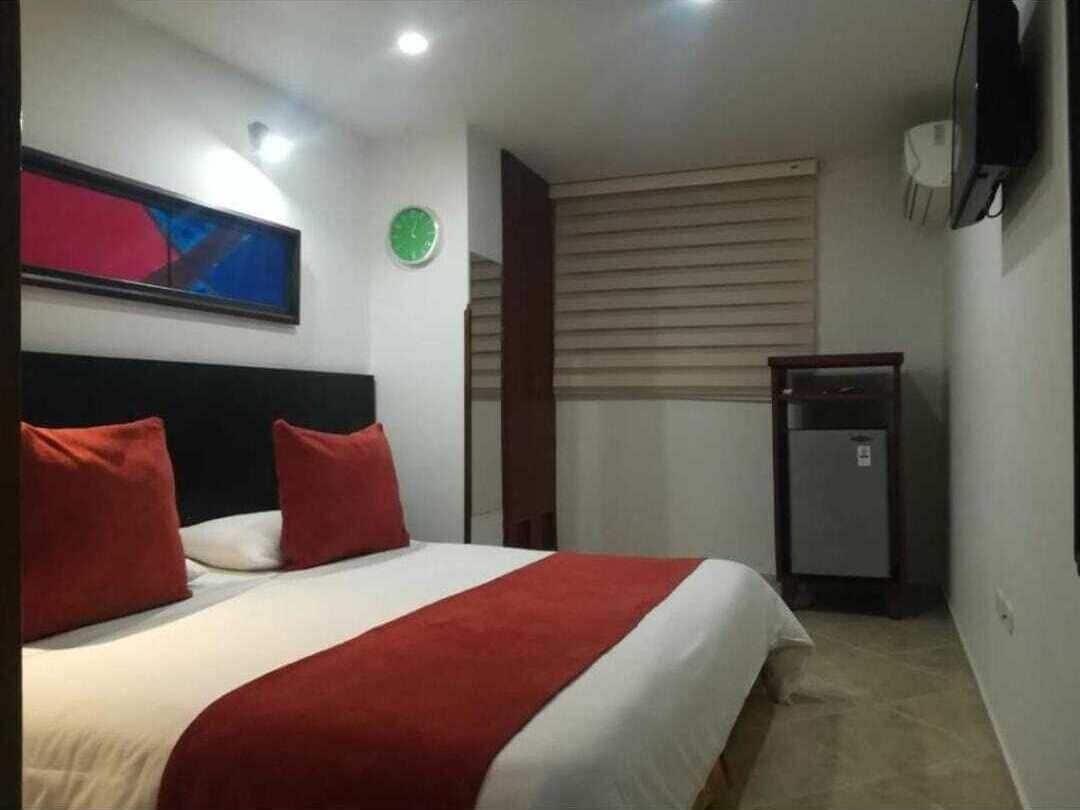 premium bedding, minibar, blackout curtains, soundproofing