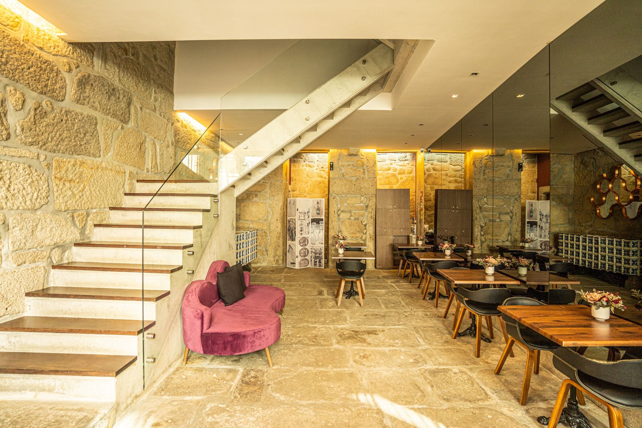 Foto - CHARM by YoursPorto