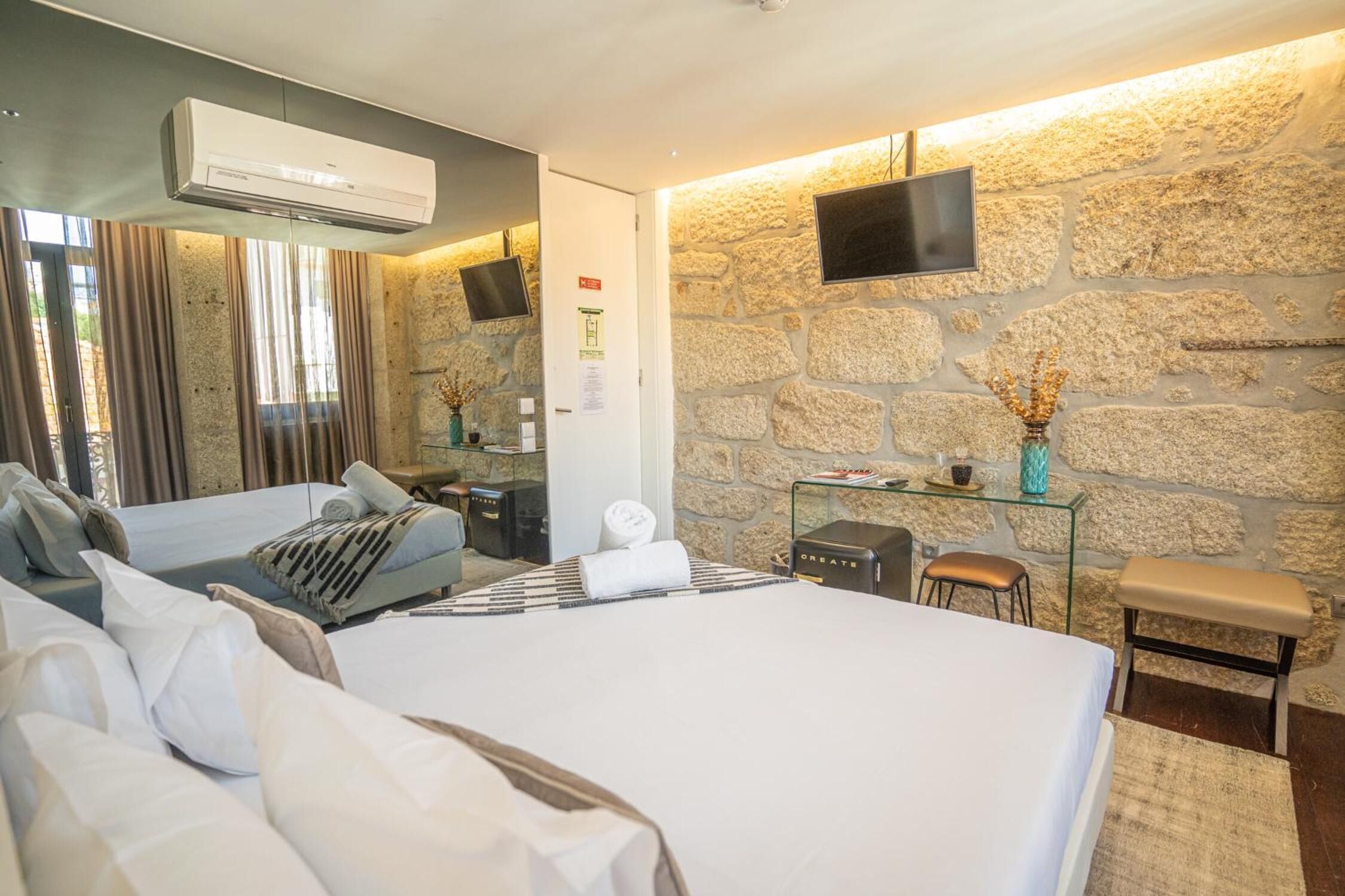 Photo - CHARM by YoursPorto