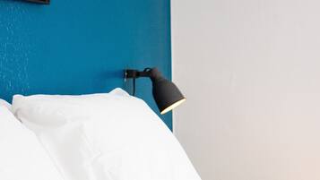 PRIVATE EURO ROOM (Private Room, shared bathroom with a full-sized bed. Sleeps 2.)