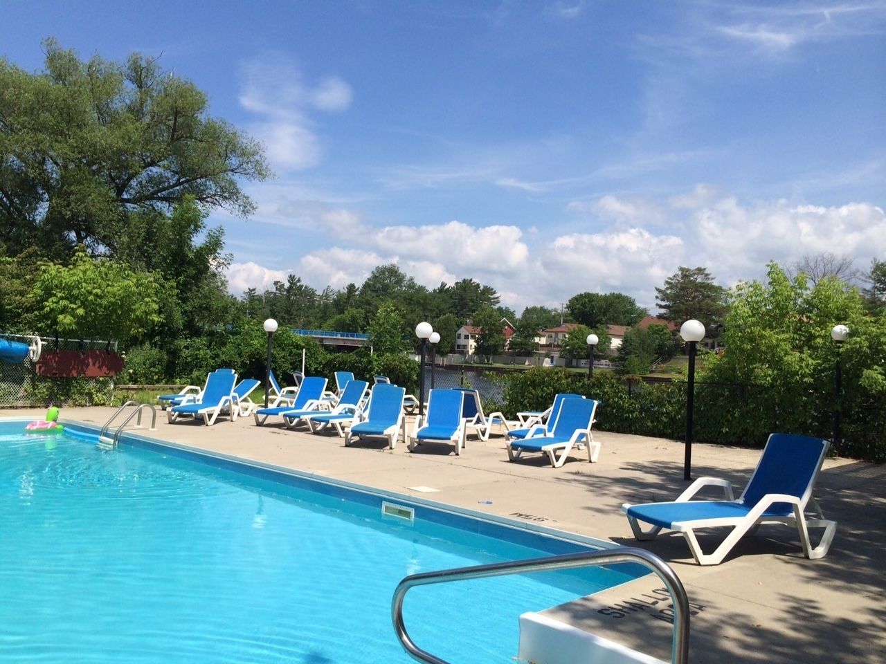 Seasonal outdoor pool, sun loungers