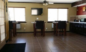 Breakfast area