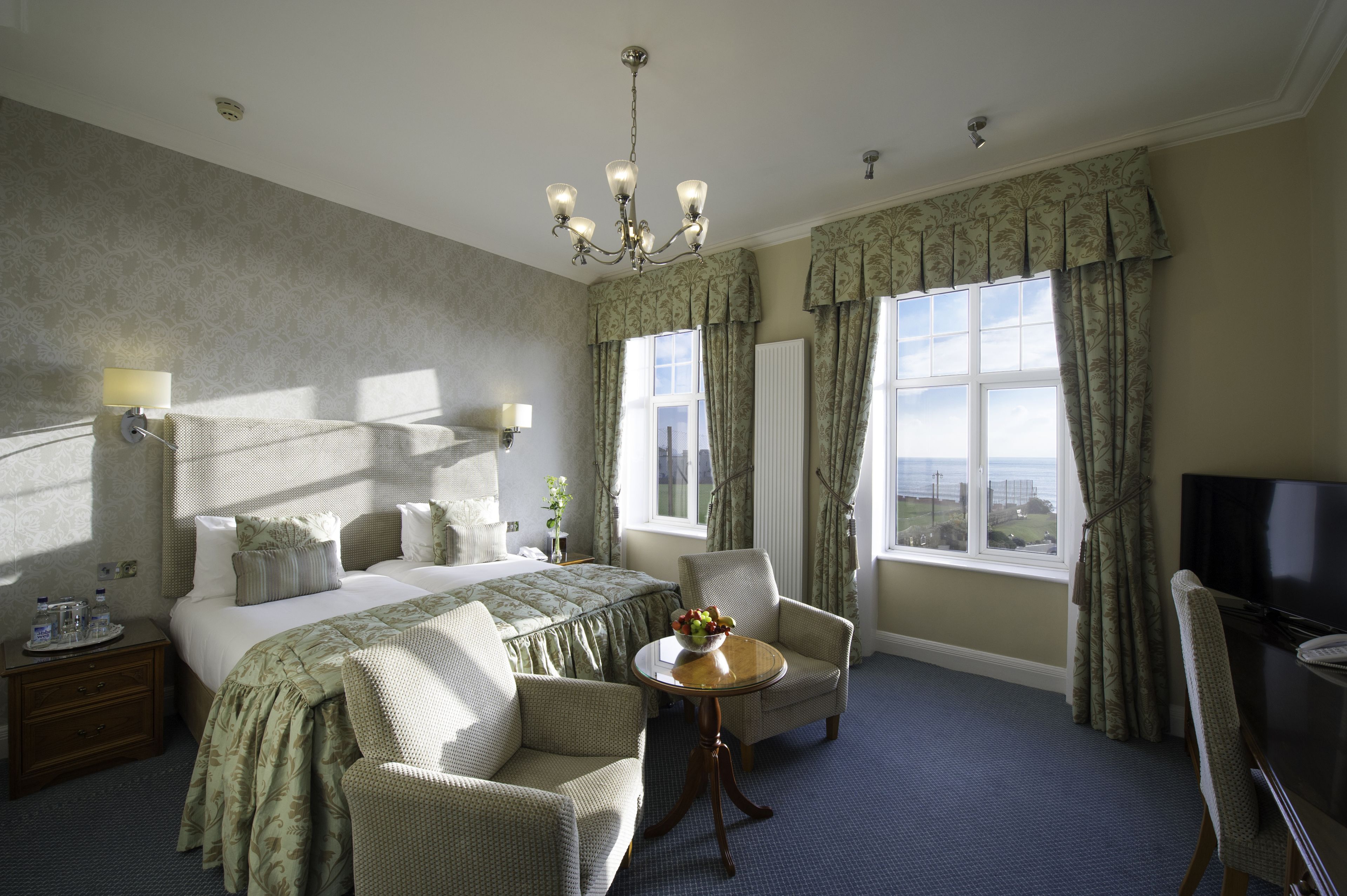 deluxe double or twin room, sea view | 1 bedroom, desk, iron/ironing board, free wifi