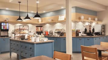 Sudah termasuk sarapan prasmanan setiap hari