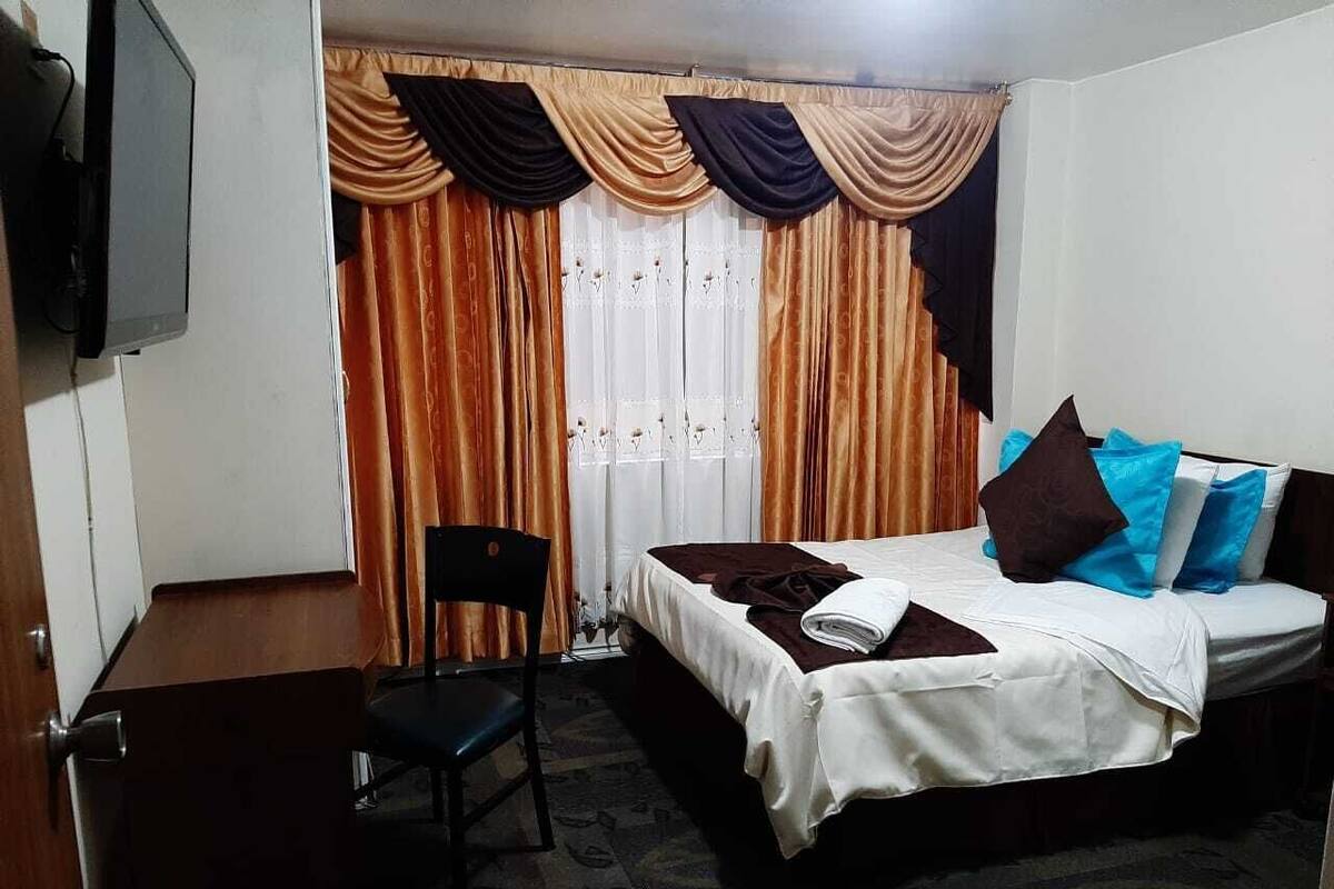 Minibar, escritorio, insonorización y wifi gratis