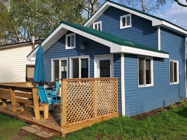 Premium Cottage, 2 Bedrooms, Bathtub | Floor plan - Stoneburg Cove Resort (Quinte West)