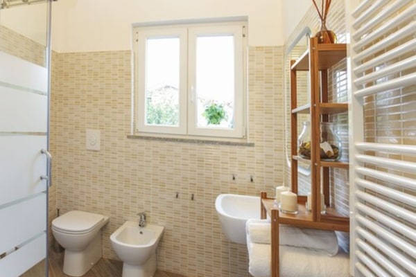 Double or Twin Room, Terrace | Bathroom | Shower, free toiletries, hair dryer, bidet