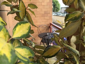 Habitación doble, Terraza | Restaurante al aire libre