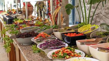 Breakfast, lunch and dinner served