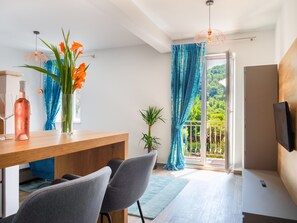 Studio Suite, Balcony, Sea View (on the 3rd floor)