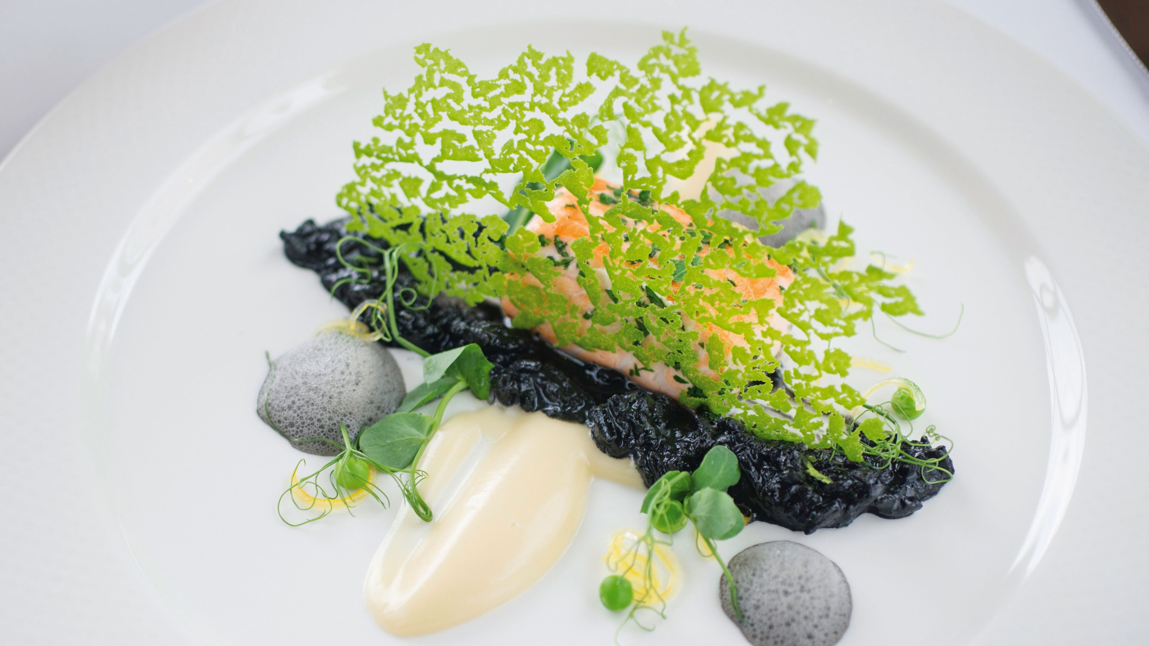 供應早餐和晚餐