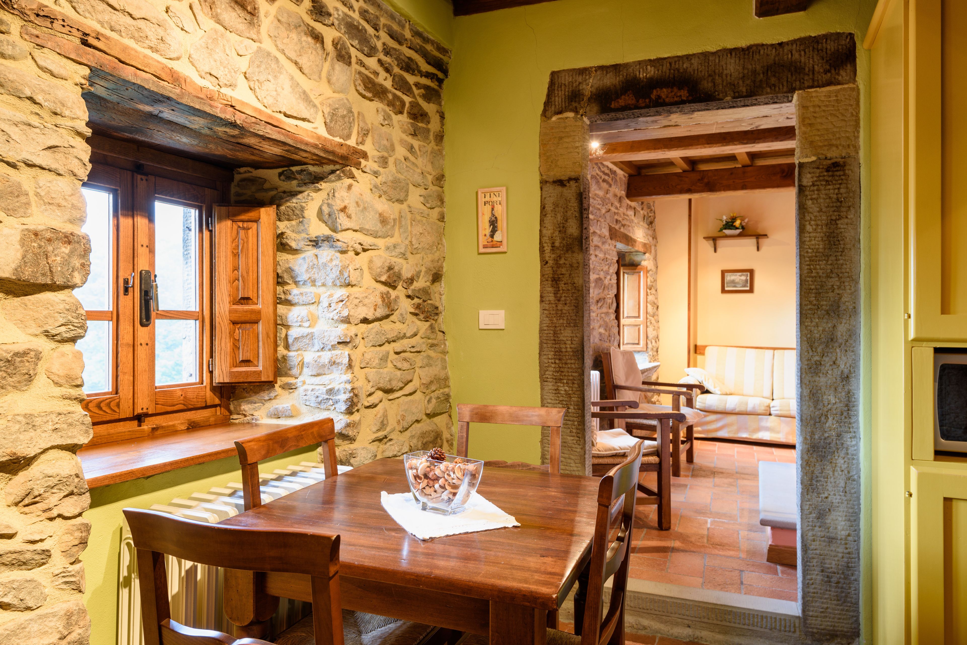 Standard Apartment, 2 Bedrooms, Patio, Valley View | In-room dining
