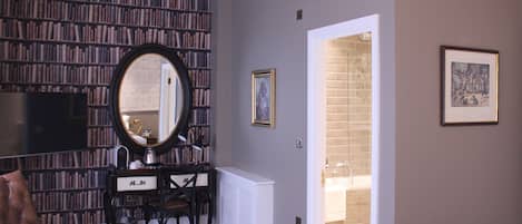 Double or Twin Room | Room amenity