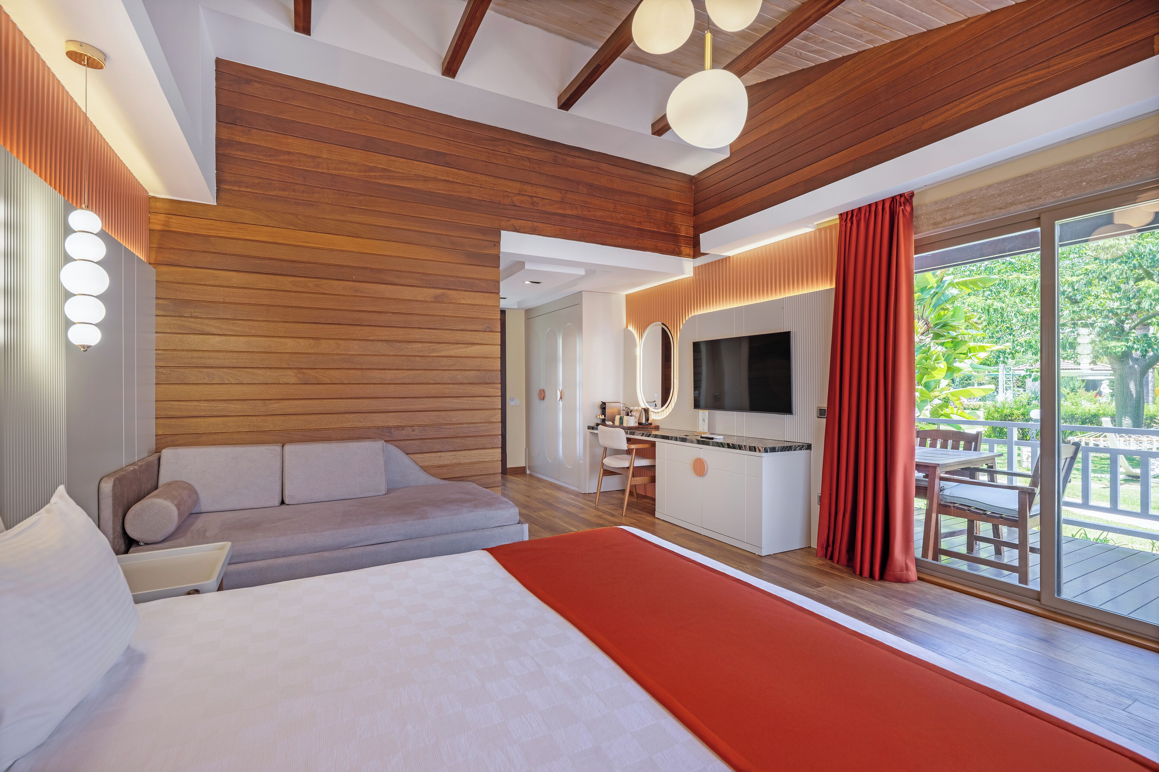 deluxe bungalow | 1 bedroom, minibar, in-room safe, desk