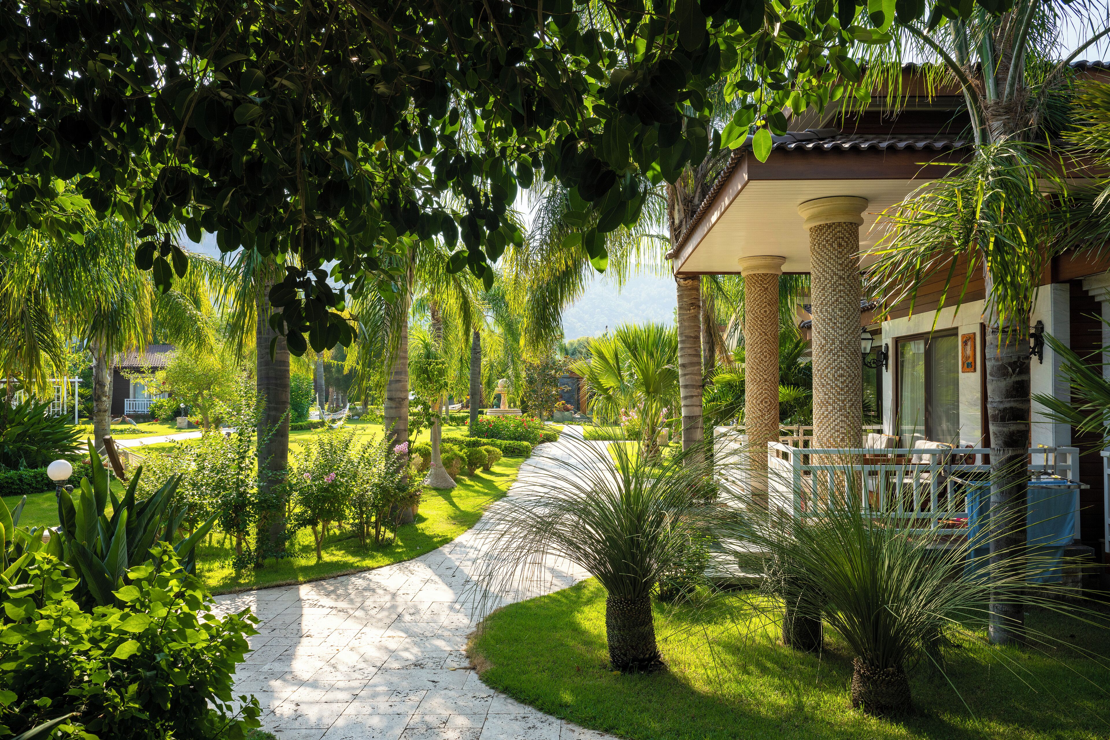 Family Suite | Minibar, in-room safe, desk, soundproofing