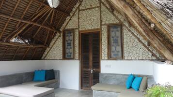 Bungalow Standard, 1 trĂšs grand lit, vue piscine