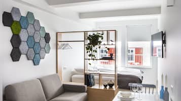 Family Studio | Blackout drapes, soundproofing, free WiFi, bed sheets