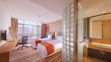 Chambre Standard | Minibar, coffres-forts dans les chambres, bureau, rideaux occultants