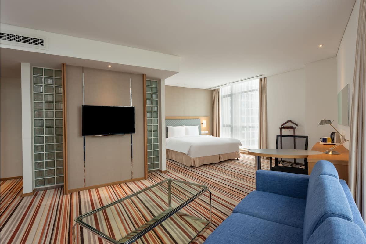 Minibar, in-room safe, desk, blackout curtains