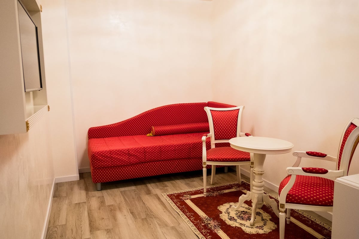 exclusive suite, 1 king bed | 1 bedroom, frette italian sheets, premium bedding, down duvets