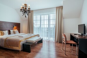 Deluxe Double Room, Balcony, Lake View