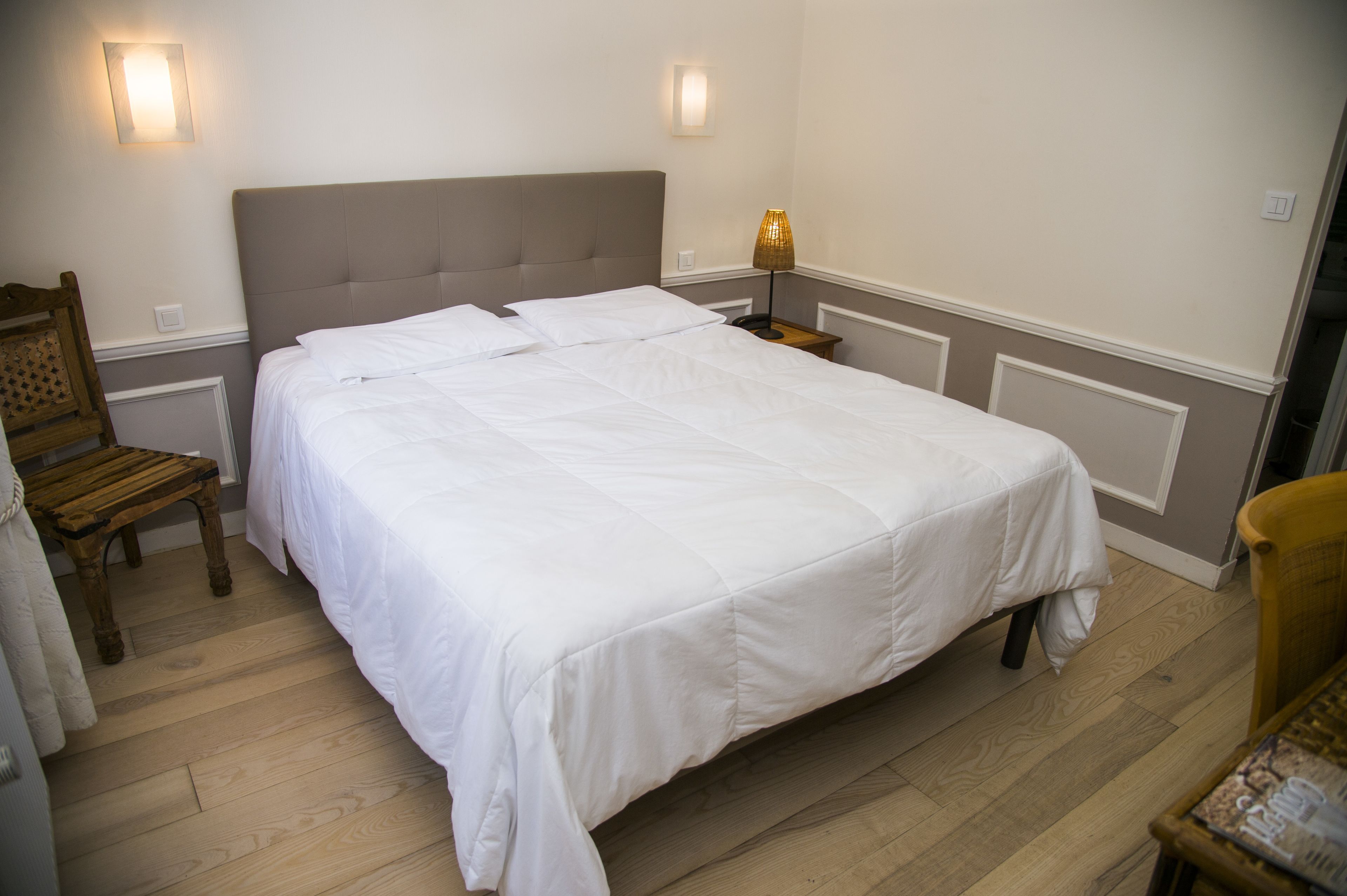 標準雙人房 | 高級寢具、客房內保險箱、隔音、熨斗/熨衣板