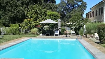 Piscina stagionale all'aperto