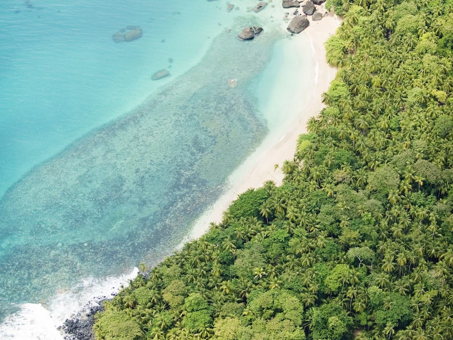 Free beach shuttle, scuba diving, snorkelling, kayaking