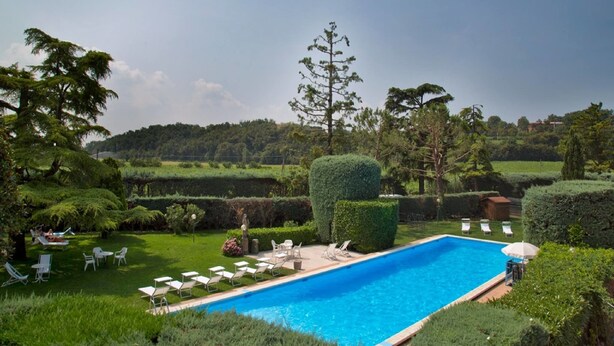 Outdoor pool - Veronello Resort (Bardolino)
