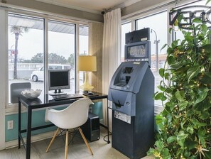 ATM/banking on site