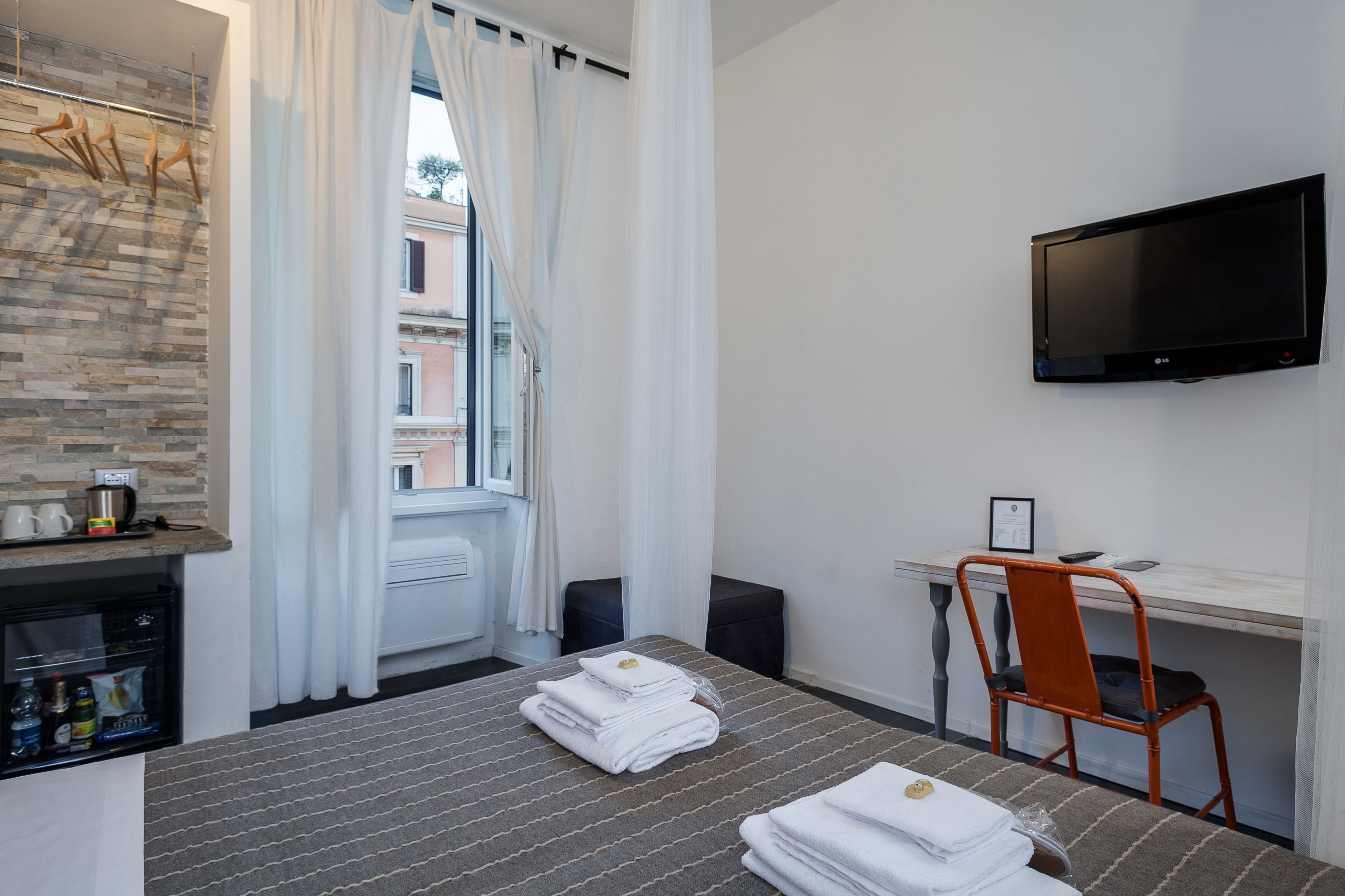 Photo - Flat 285 La Suite